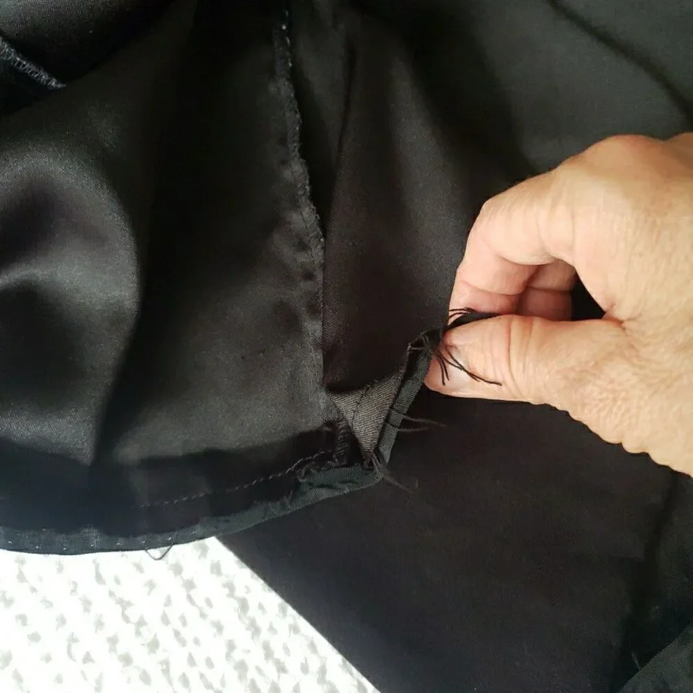Christopher & Banks Women’s Size 8 A Line Skirt Black Velour Whimsy Goth *FLAW